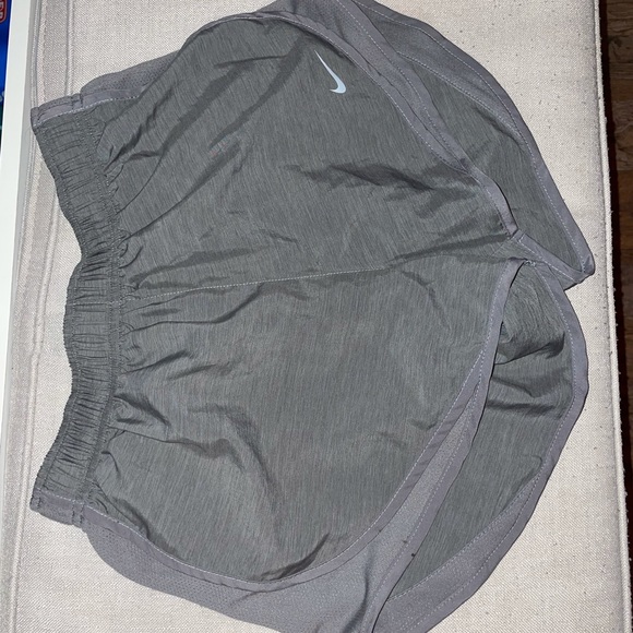 nike shorts!! - Picture 2 of 3